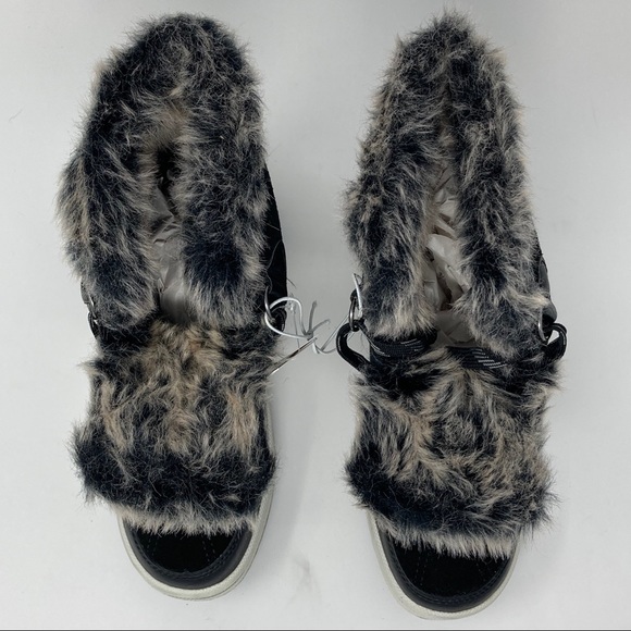 Universal Thread Ellysia Microsuede Winter Boots - Picture 6 of 16